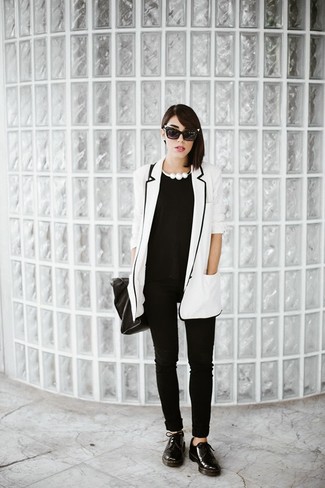 Как носить пиджак с туфлями дерби женщине