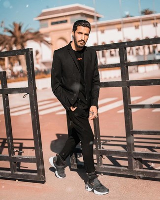 Как носить пиджак с высокими кедами мужчине