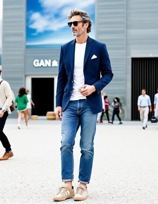 Как носить пиджак с джинсами мужчине