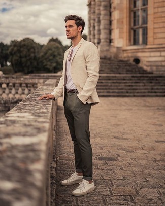 Как носить пиджак с футболкой мужчине в жару