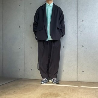 С чем носить синие кроссовки мужчине