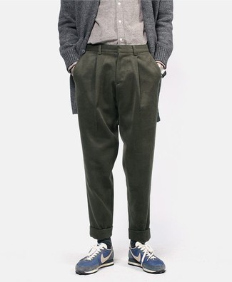 С чем носить синие кроссовки мужчине