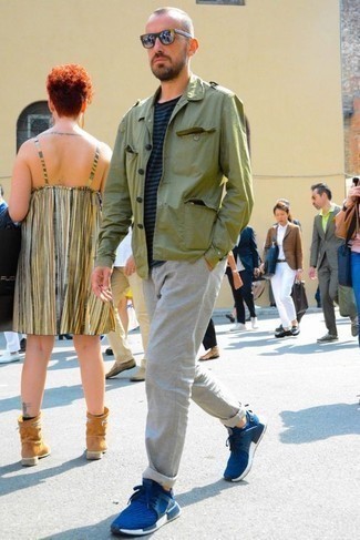 С чем носить синие кроссовки мужчине