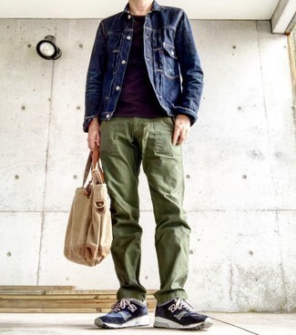 С чем носить синие кроссовки мужчине