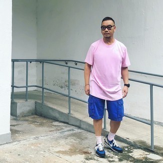 Какие шорты носить с синими кроссовками мужчине