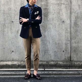 С чем носить синюю бандану мужчине