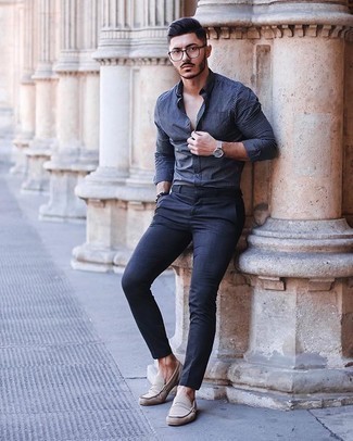 С чем носить синий браслет из бисера мужчине