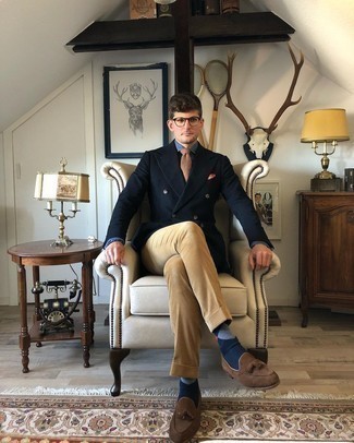 С чем носить синий браслет из бисера мужчине