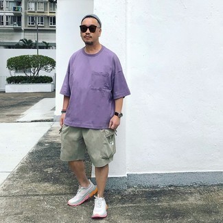 С чем носить синюю шапку мужчине