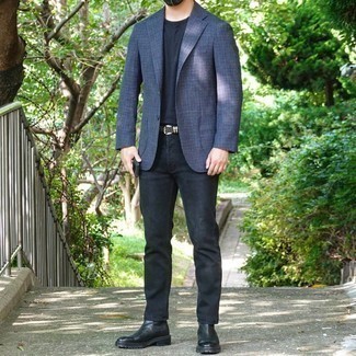 Как носить синий пиджак с черными джинсами мужчине