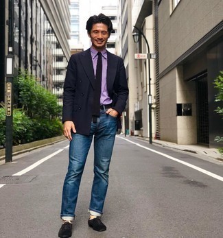 Как носить синий пиджак с синими джинсами мужчине