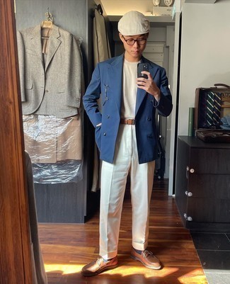 Какие топсайдеры носить с синим пиджаком