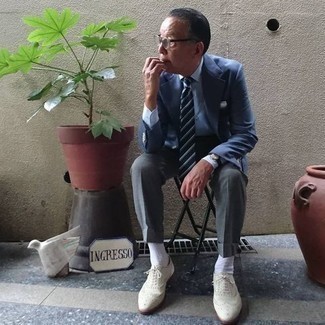 Какие броги носить с синим пиджаком