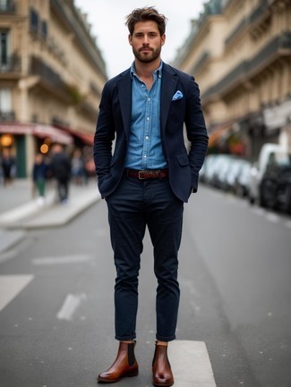 Какие ботинки челси носить с синим пиджаком мужчине