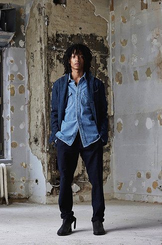 Какие ботинки челси носить с синим пиджаком мужчине