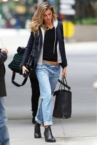 Какие джинсы носить с синим пиджаком женщине