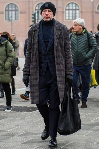 Какие длинные пальто носить с синим пиджаком