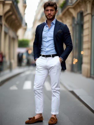 Как носить синий пиджак с белыми брюками чинос