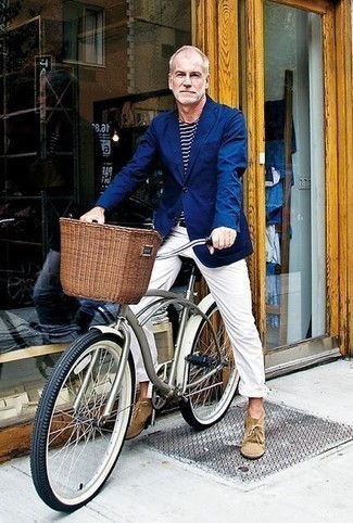 Как носить синий пиджак с белыми брюками чинос