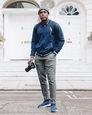 Какие брюки чинос носить с синим бомбером