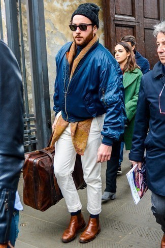 Какие водолазки носить с синим бомбером мужчине