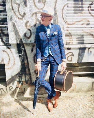 С чем носить синий галстук-бабочку мужчине