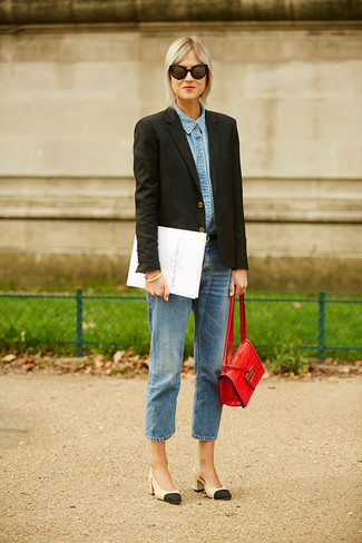 Какие пиджаки носить с синими джинсами-бойфрендами