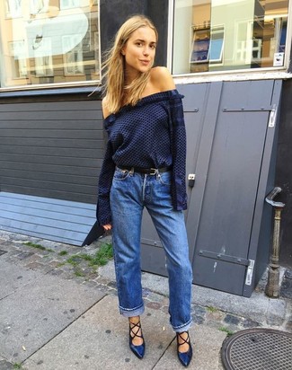 Какие туфли носить с синими джинсами-бойфрендами