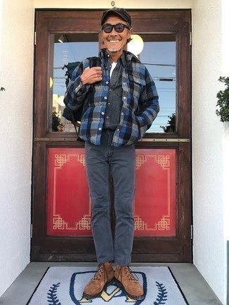 С чем носить синий рюкзак из плотной ткани мужчине