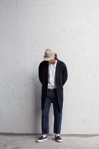 С чем носить синие слипоны из плотной ткани мужчине