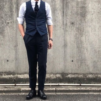 С чем носить синие часы из плотной ткани мужчине