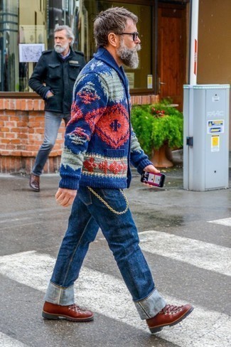 Как носить синий кардиган с синими джинсами мужчине