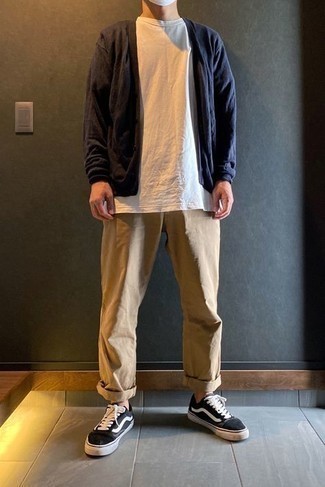 С чем носить синий кардиган мужчине