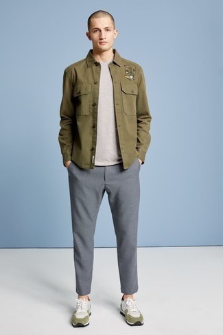 Какие кроссовки носить с синими брюками чинос