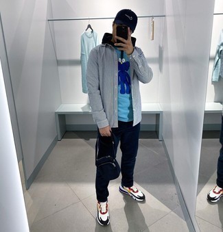 Какие кроссовки носить с синими брюками чинос