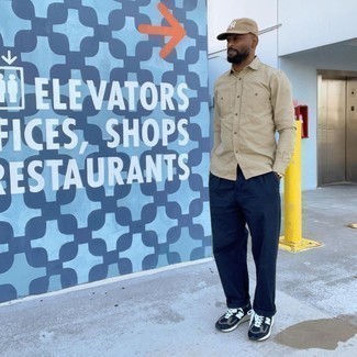 Какие кроссовки носить с синими брюками чинос