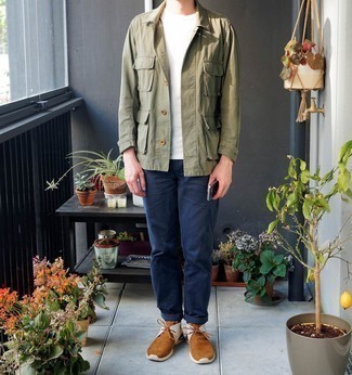 Какие ботинки дезерты носить с синими брюками чинос