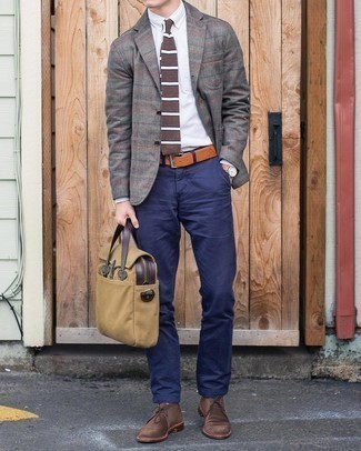 Какие ботинки дезерты носить с синими брюками чинос