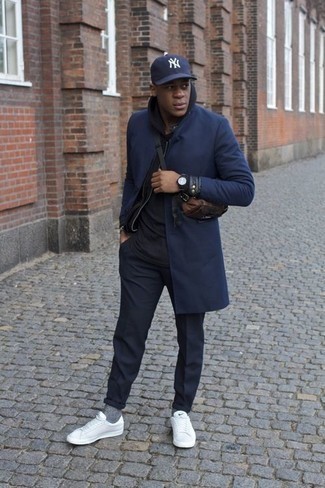 Какой худи носить с синими брюками чинос