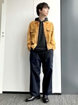 Какой худи носить с синими брюками чинос