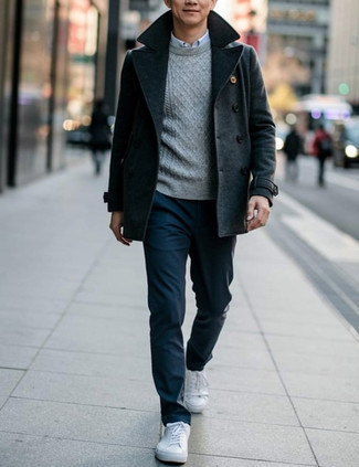 Какое полупальто носить с синими брюками чинос