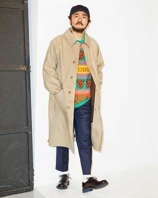 Какие дождевики носить с синими брюками чинос