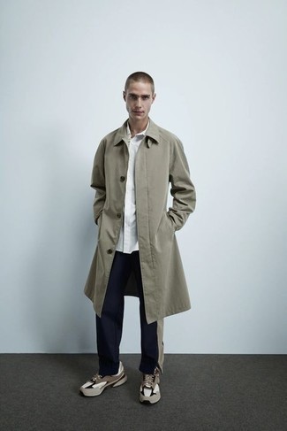 Какие дождевики носить с синими брюками чинос