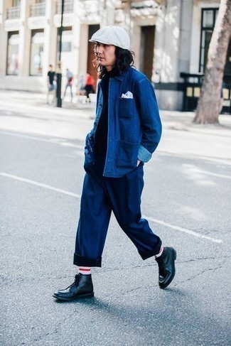 Какие водолазки носить с синими брюками чинос