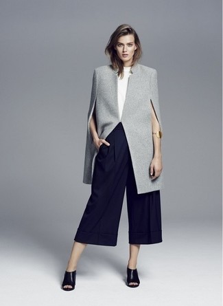 Какие водолазки носить с синими брюками-кюлотами