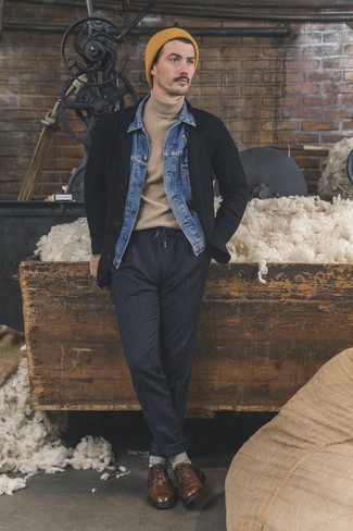 Какие пиджаки носить с синей джинсовой курткой мужчине