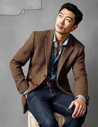 Какие пиджаки носить с синей джинсовой рубашкой мужчине