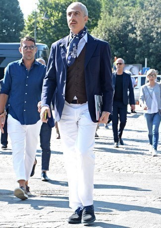 Какие брюки чинос носить с синими туфлями дерби