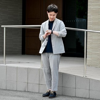 Какие костюмы носить с синими туфлями дерби