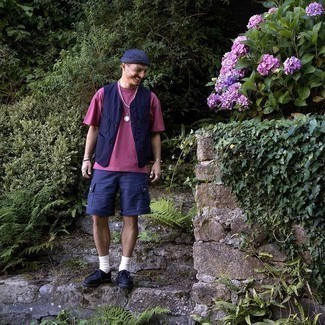 С чем носить синие ботинки дезерты